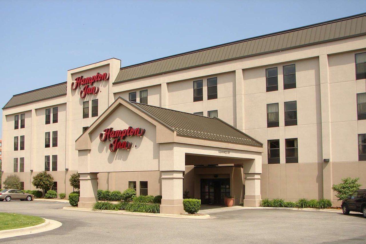 Hampton Inn East Lansing Exterior photo