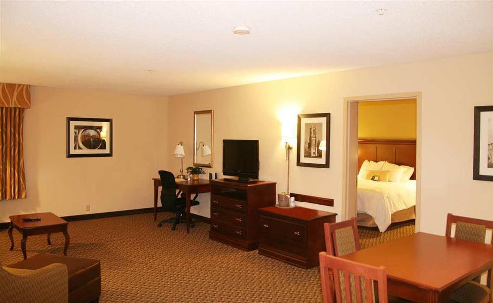 Hampton Inn East Lansing Room photo